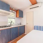Coronata ביוגראד נה מורו