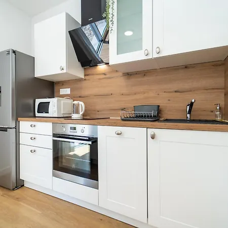 Coronata Apartment