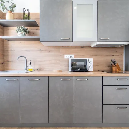 Coronata Apartment