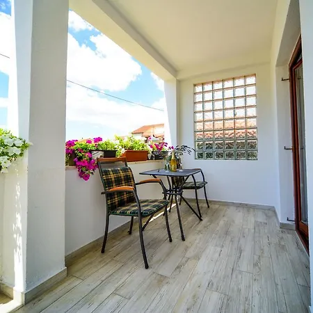 Apartament Coronata Biograd Na Moru