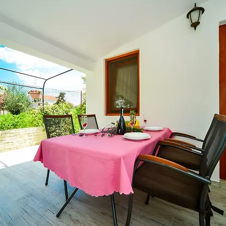 Coronata Biograd Na Moru