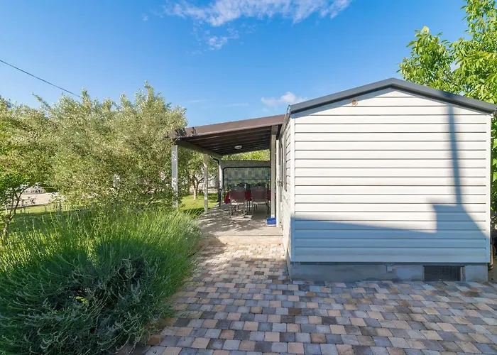 Coronata Apartman Biograd Na Moru