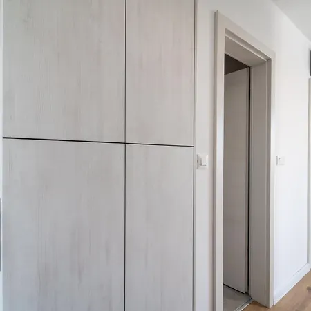Coronata Daire Biograd Na Moru
