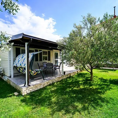 Apartman Coronata Biograd Na Moru