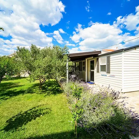 Apartman Coronata Biograd Na Moru