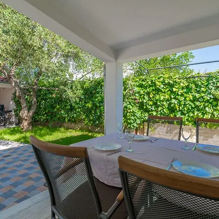 Coronata * 비오그라드나모루