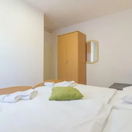 Coronata Apartman Biograd na Moru