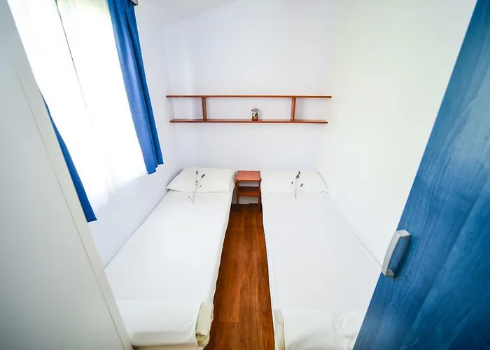 Coronata * ביוגראד נה מורו