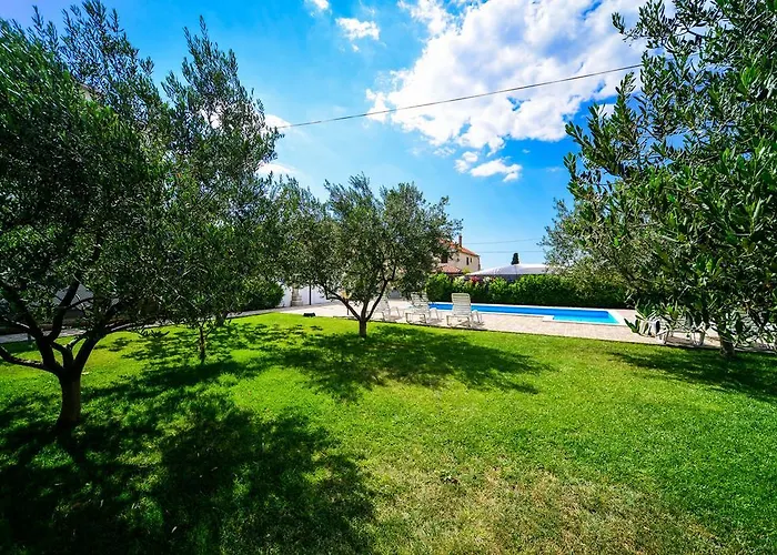 Coronata * ביוגראד נה מורו