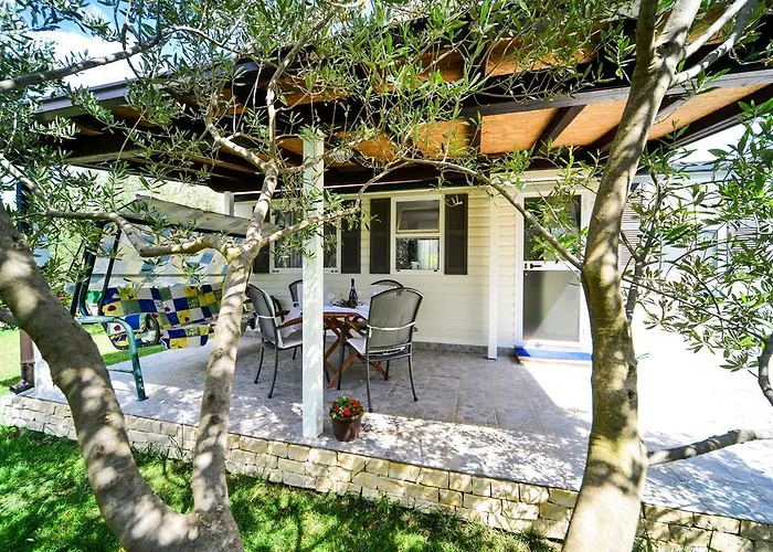 Coronata * ביוגראד נה מורו