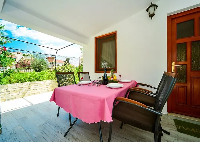 Coronata ביוגראד נה מורו