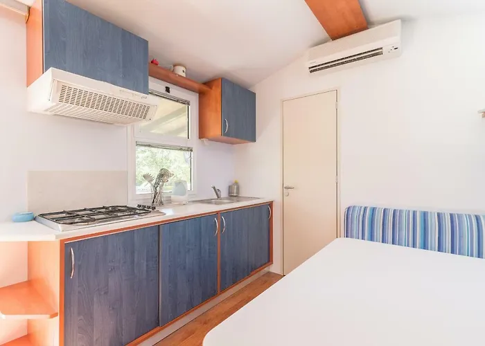 Coronata ביוגראד נה מורו